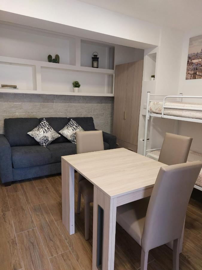 La Maison D&D 2.0 Margherita Di Savoia Esterno foto